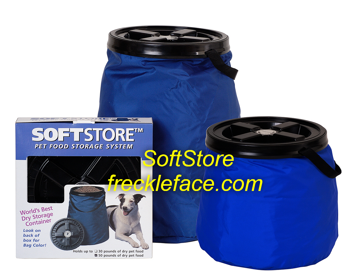 The gamma seal outlet dog food container